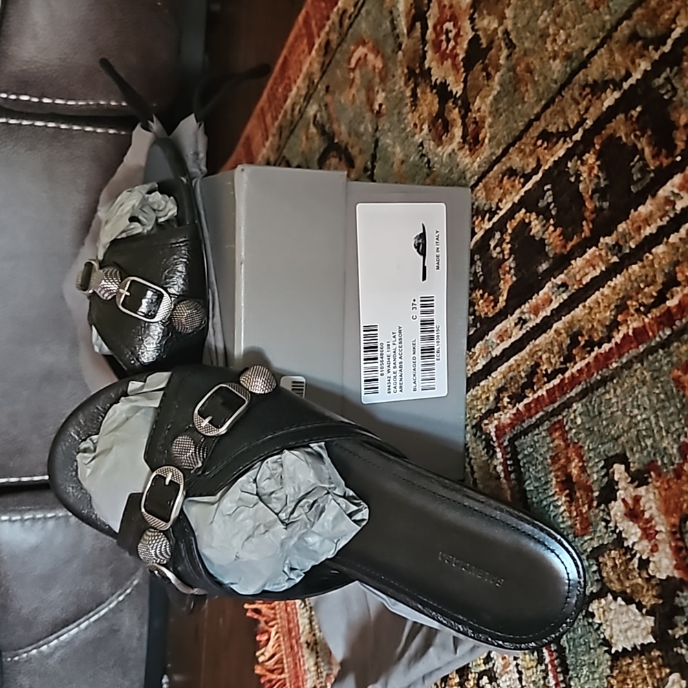 Balenciaga Cagole Flats